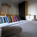 Waterman Village 4*