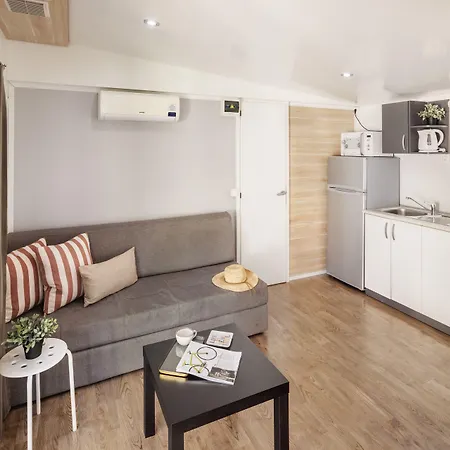 Waterman Village 4* Supetar