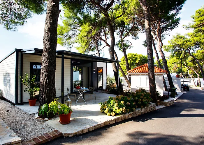 Waterman Village Holiday park 4*