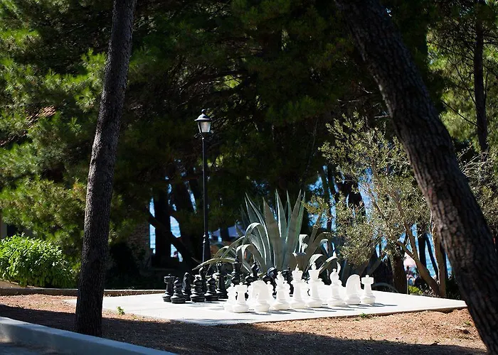 Waterman Village 4* Supetar