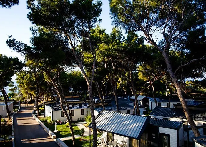 Waterman Village Kompleks wypoczynkowy 4*